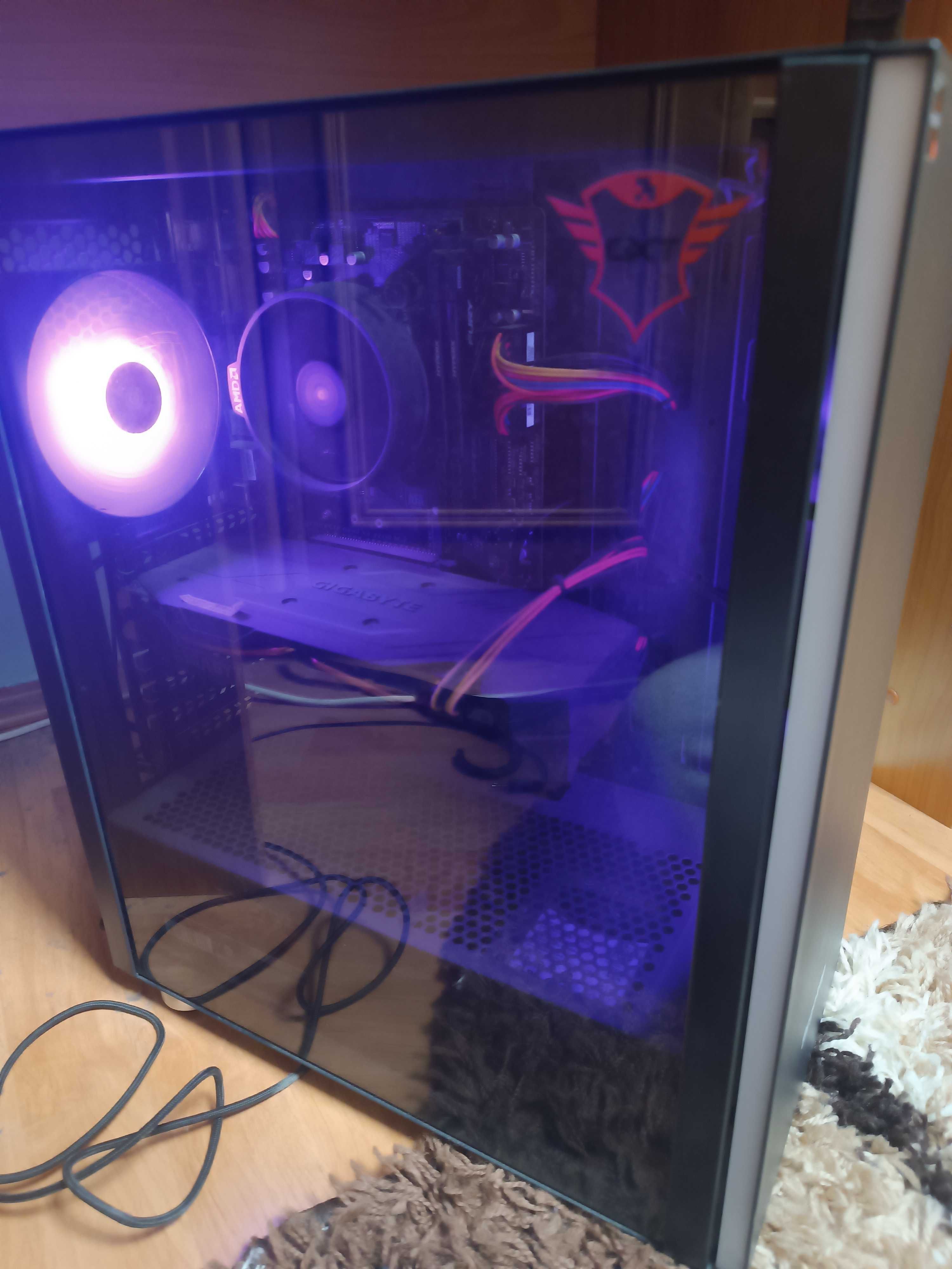 PC de vânzare + monitor curbat 32'  180 Hzz