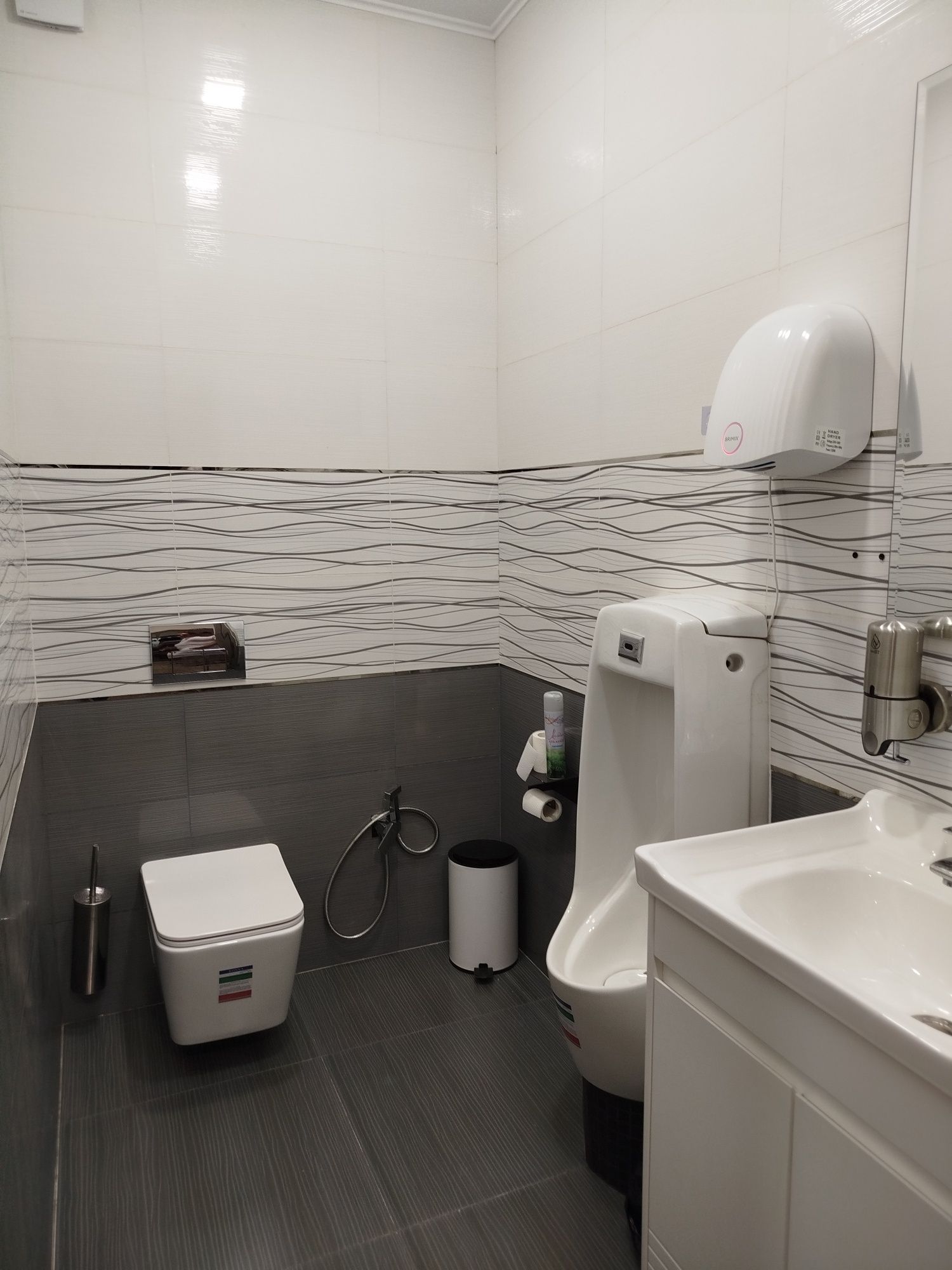 Катартал ТРЦ Парус 16м² 2этаж 1кабинет с мебелью Юр адреса