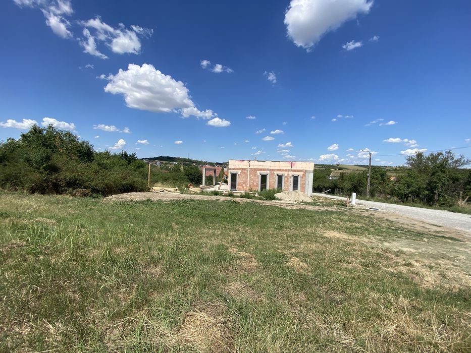 Teren de vanzare cu toate utilitatile