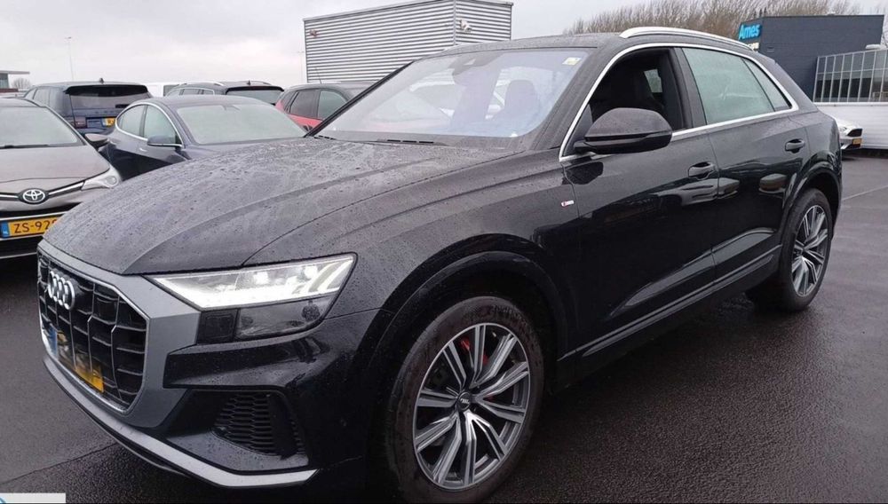 Dezmembrez Audi Q8 3.0D