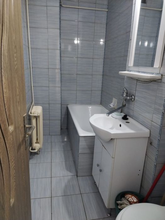 Vând  garsoniera gavana 3