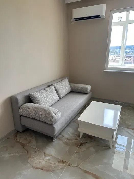 Двустаен апартамент, под наем, кв. Колхозен пазар