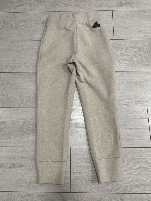 Ново!Дамско долнище 7/8 Adidas/XS