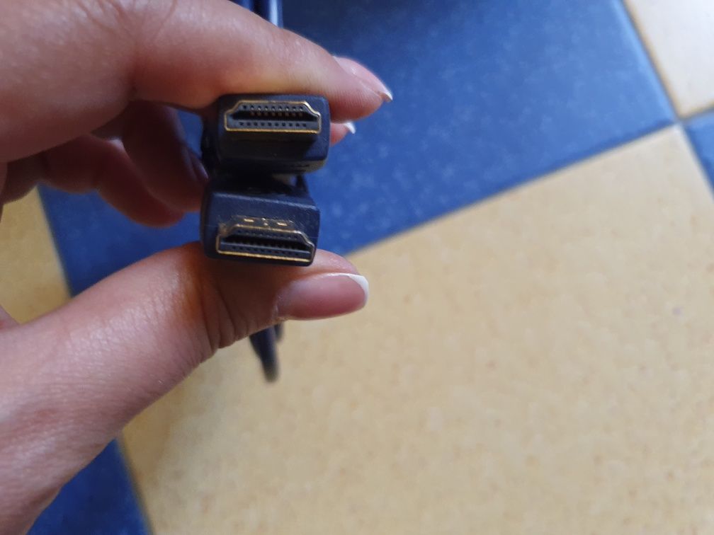 Cablu, marca Radio Shack, si cablu HDMI, nefolosit