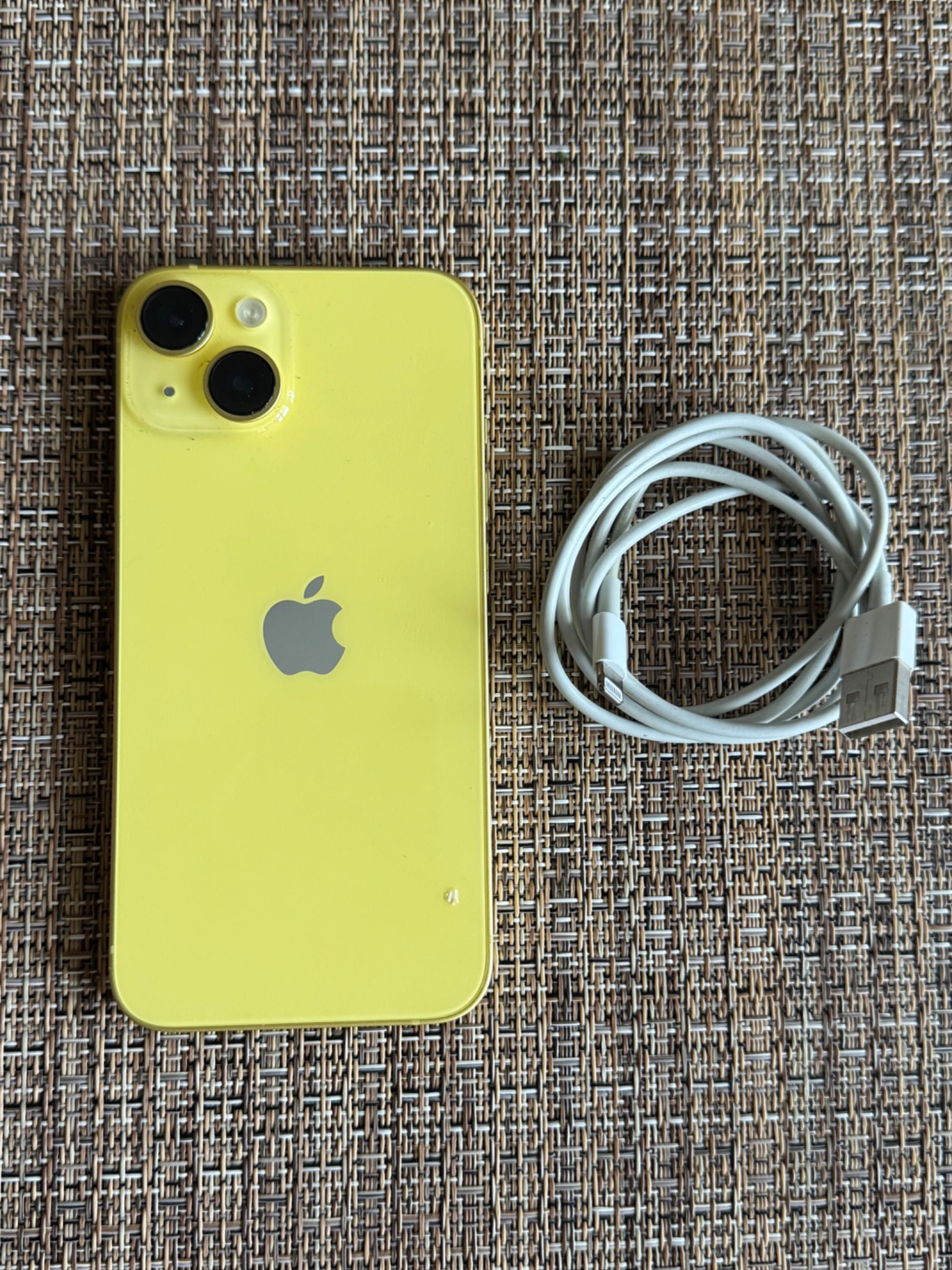 iPhone 14 128GB Жълт