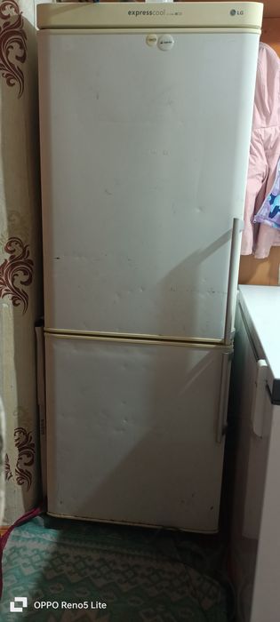 Продам холодильник 50000