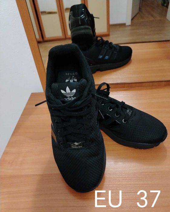 Маратонки и бутонки