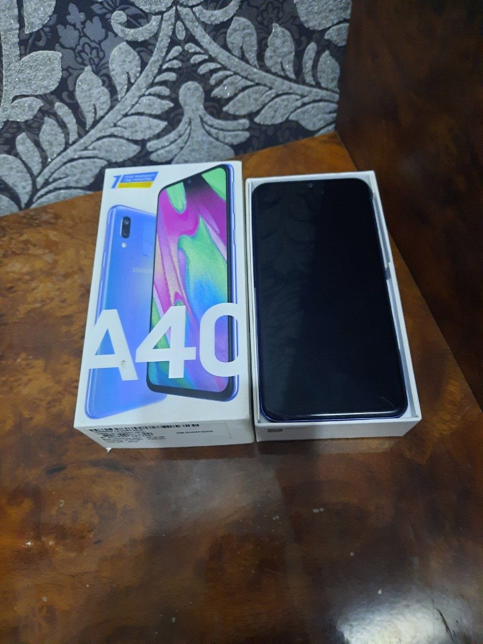 Samsung Galaxy a40