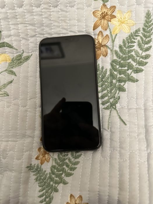 11 айфон в идеальном состоянии