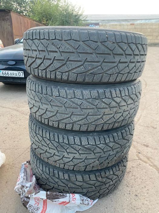 Шины 235/55/19 105. SUV WINTER