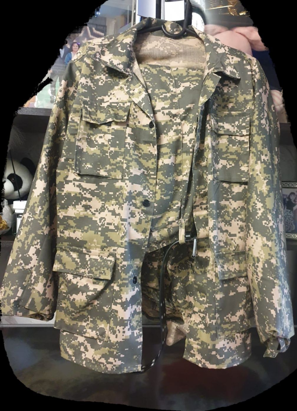 Продам  военную форму для школы