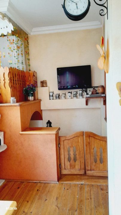Casa 5 camere, D+P+M, ultracentral, zona deosebita, Campina, Prahova
