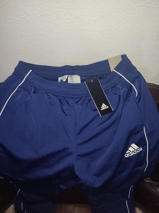 Pantaloni Adidas bărbați originali noi XL