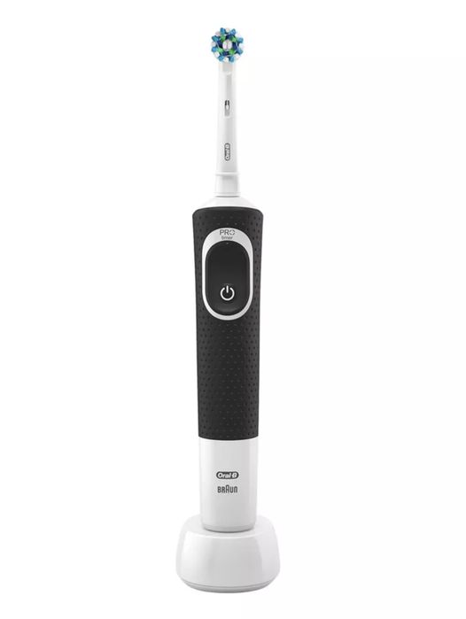 Электрическая зубная щетка Oral B (Braun)