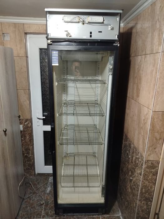Витриный холодильник для напиток
