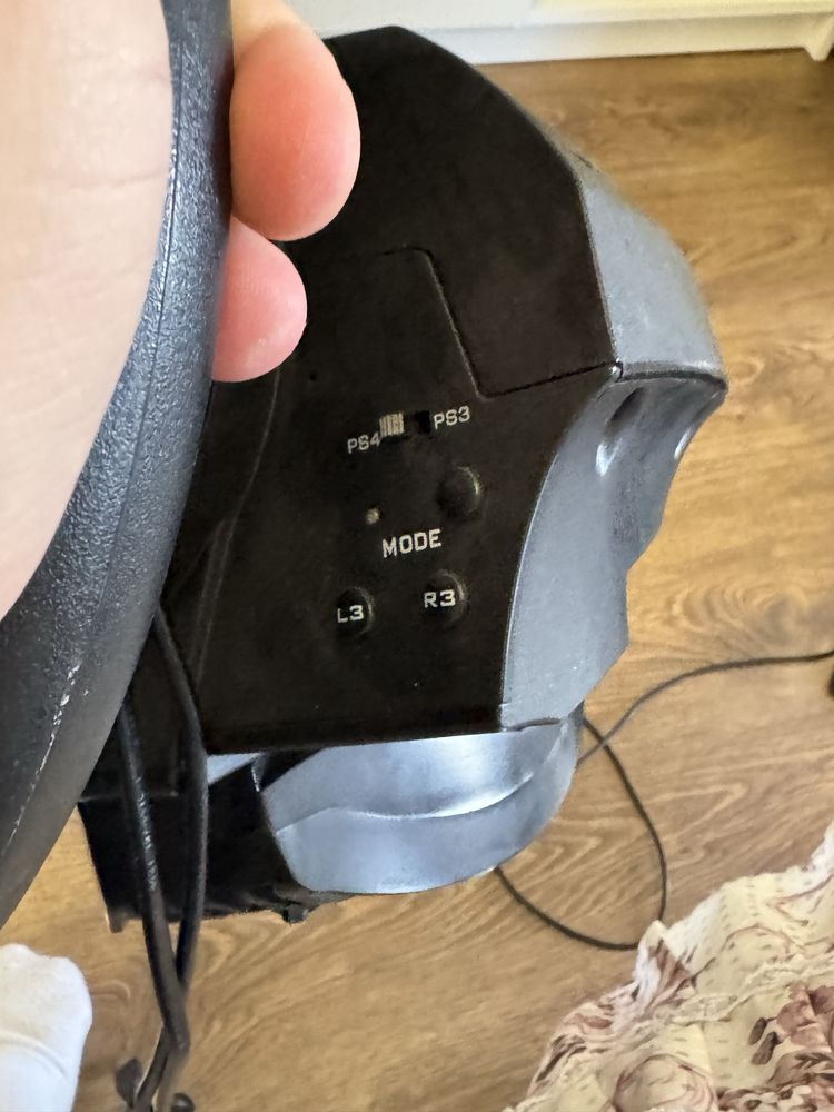 Thrustmaster руль игровой