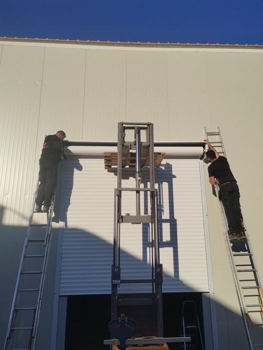 Usi de garaj sectionale izolate