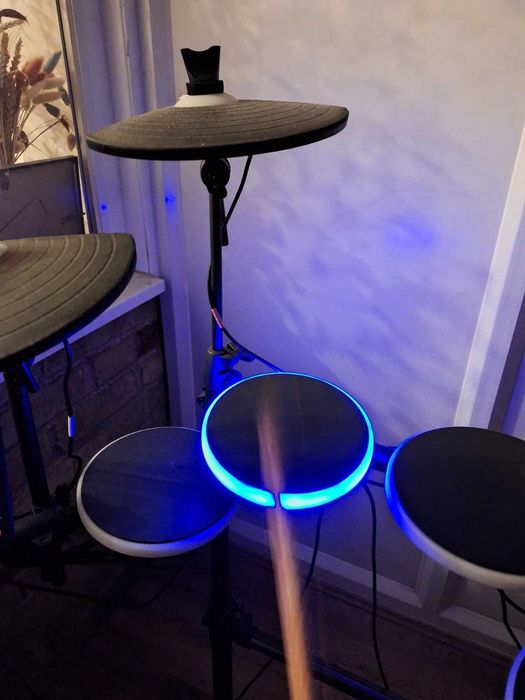 Електронни барабани ALESIS.