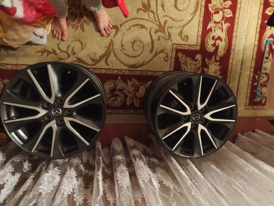 Диски р18 с шиной летним