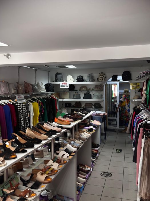 Ofer spatiu comercial spre închiriere
