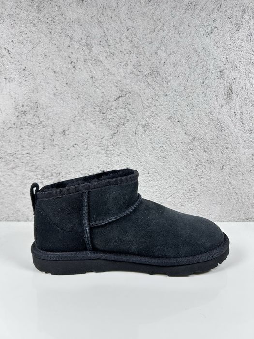 UGG Ultra Mini Black