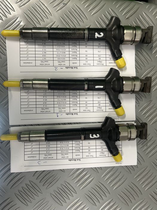Дюзи за тойота корола версо/рав4/2,2д4д/Toyota 2,2d4d 136k 23670-0R170