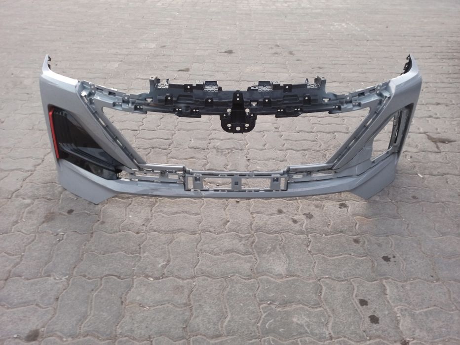 Продаётся бампер на changan  CS55 plus