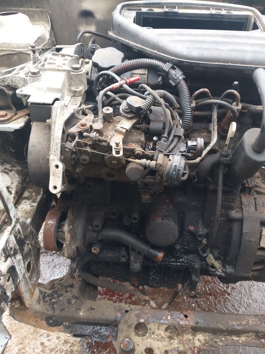 Motor, cutie de viteze, Alternator Renault Kangoo 1.9 diesel