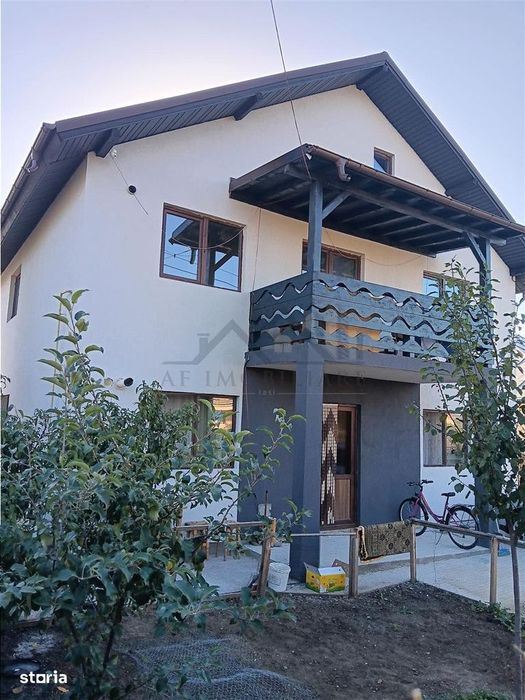 Ocazie Vila P+E 193mp doua bai doua bucatarii doua living 6 dormitoare