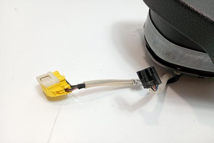 Airbag volan 1K0880201BK Volkswagen VW Golf a 5-a generatie