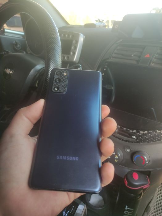 Samsung Galaxy s 20 FE. 6/128