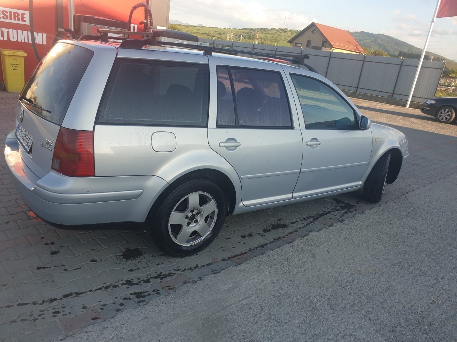 Vând golf 4 1.6 benzină