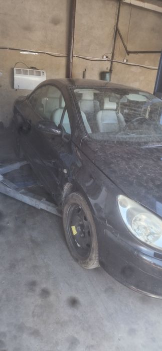 Dezmembrez Peugeot 307 coupe 1.6 benzina