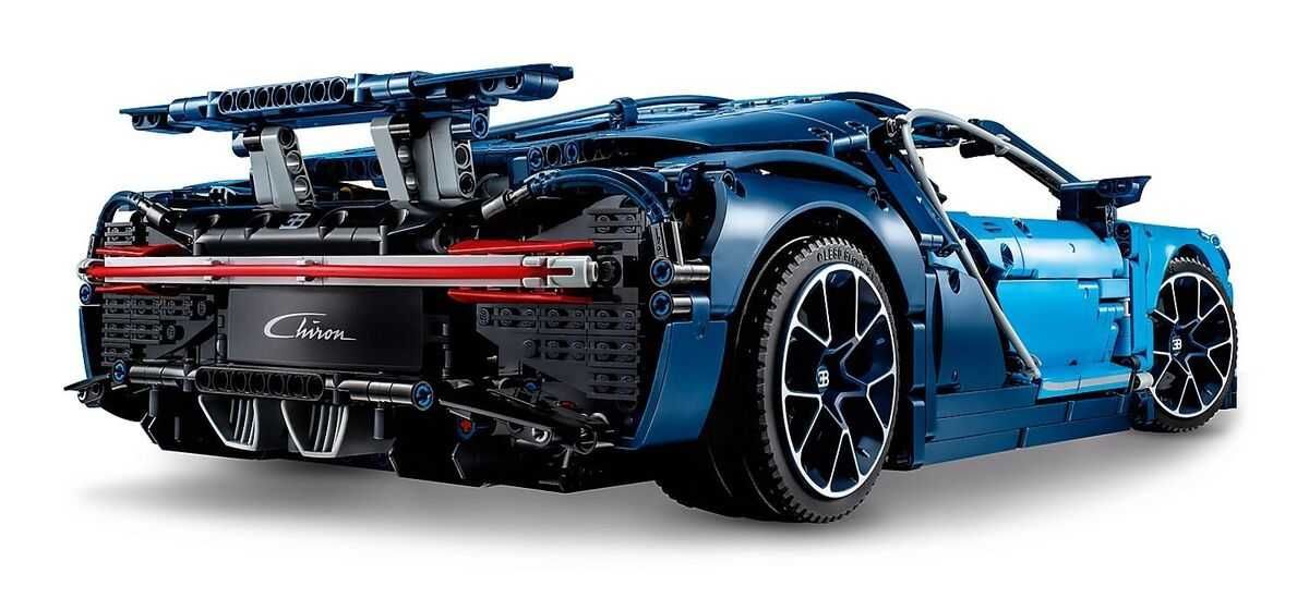 LEGO 42083 Technic Bugatti Chiron Supersports Car! Новый в коробке!