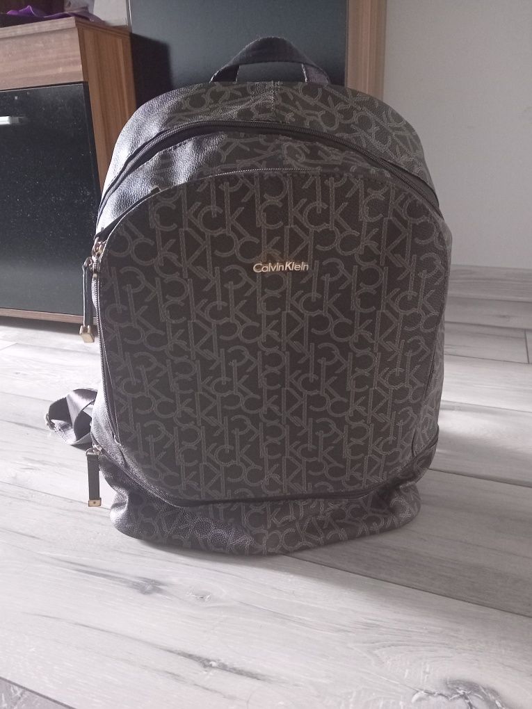 Раница calvin klein