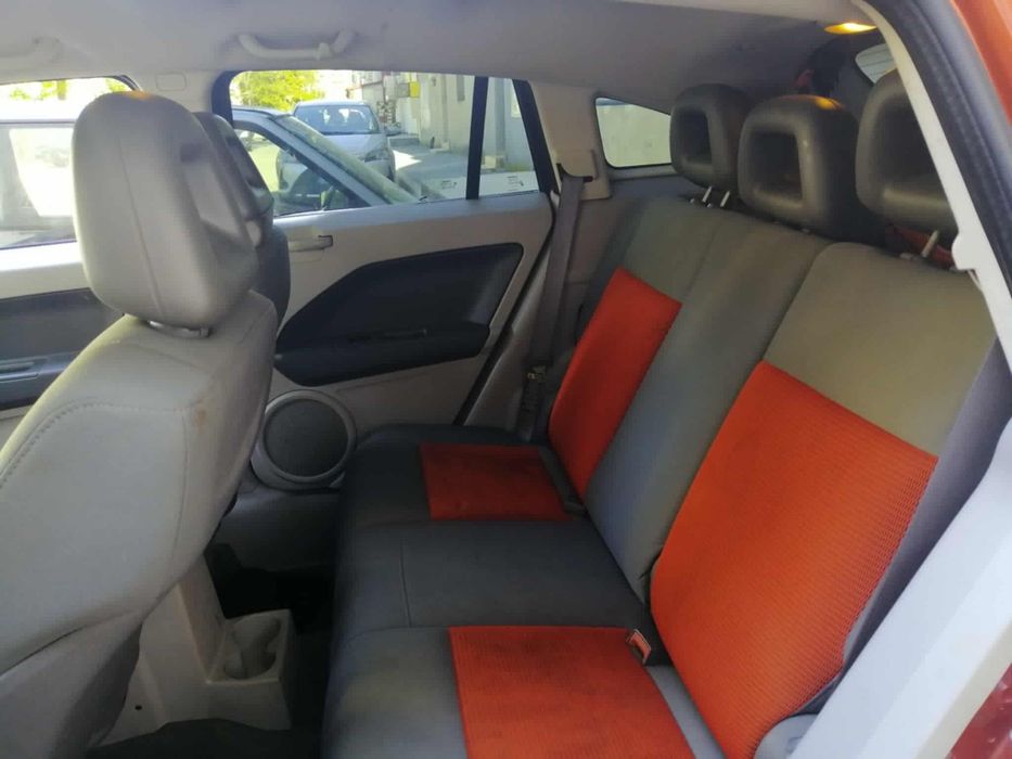 Dodge CALIBER 2.0 CRD.      U.S.A.