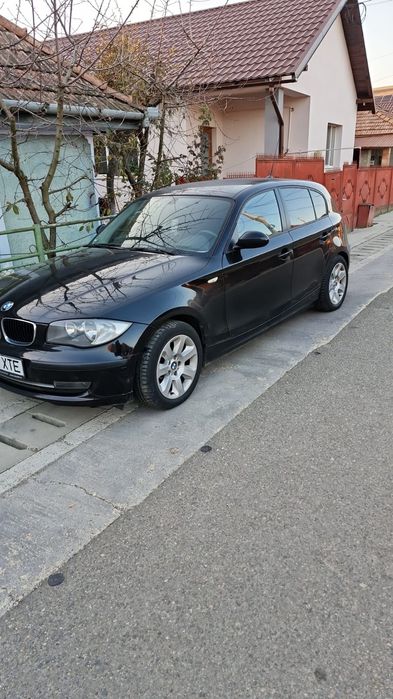 Vând bmw seria 1