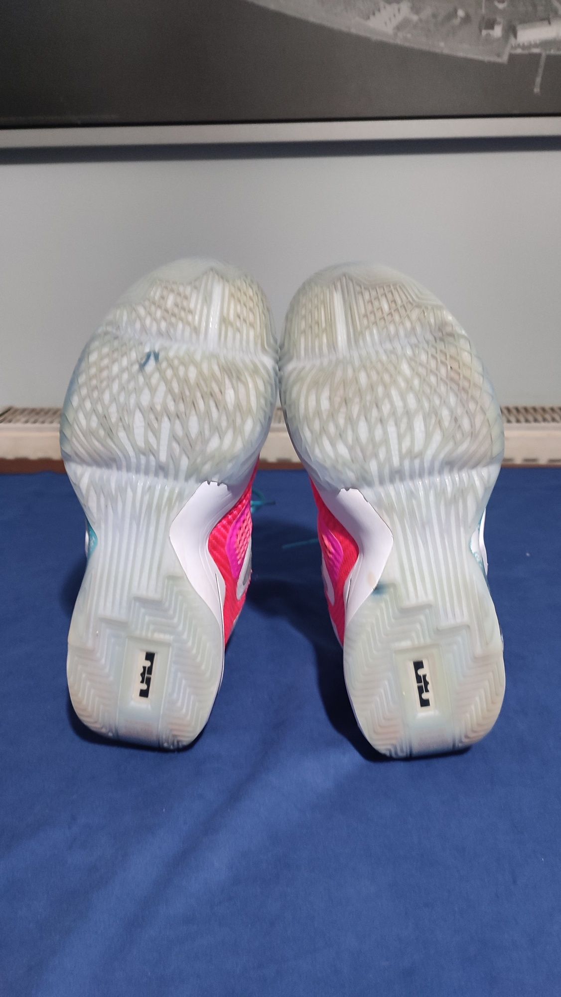 NIKE LeBron Soldier 14 basketi, mărimea 43, interior 27,5 cm.