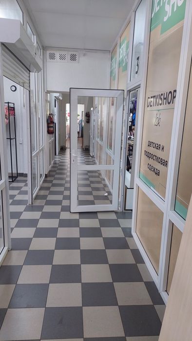 Сдам бутик под офис и др виды деятельности75 м/кв  в ТЦ Золотой Ключик