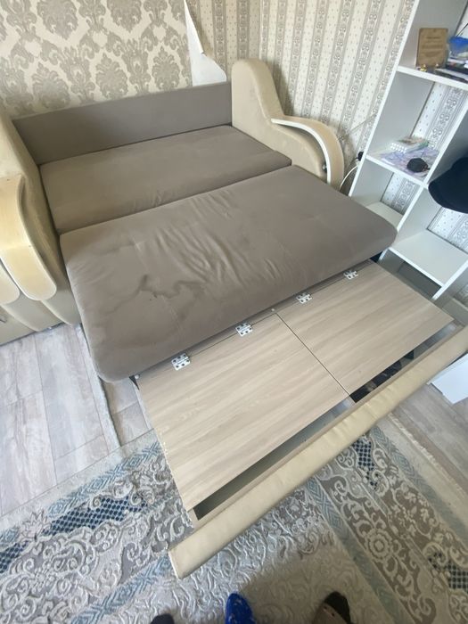 Срочно продам диван!