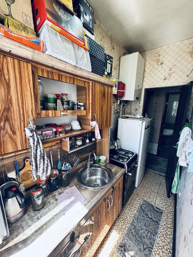 Продается 1 комнатная квартира.Мирзо Улугбекский район. Академ городок