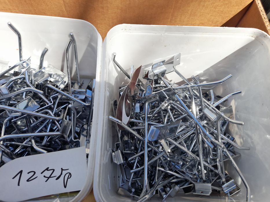 Дървени закачалки за дрехи