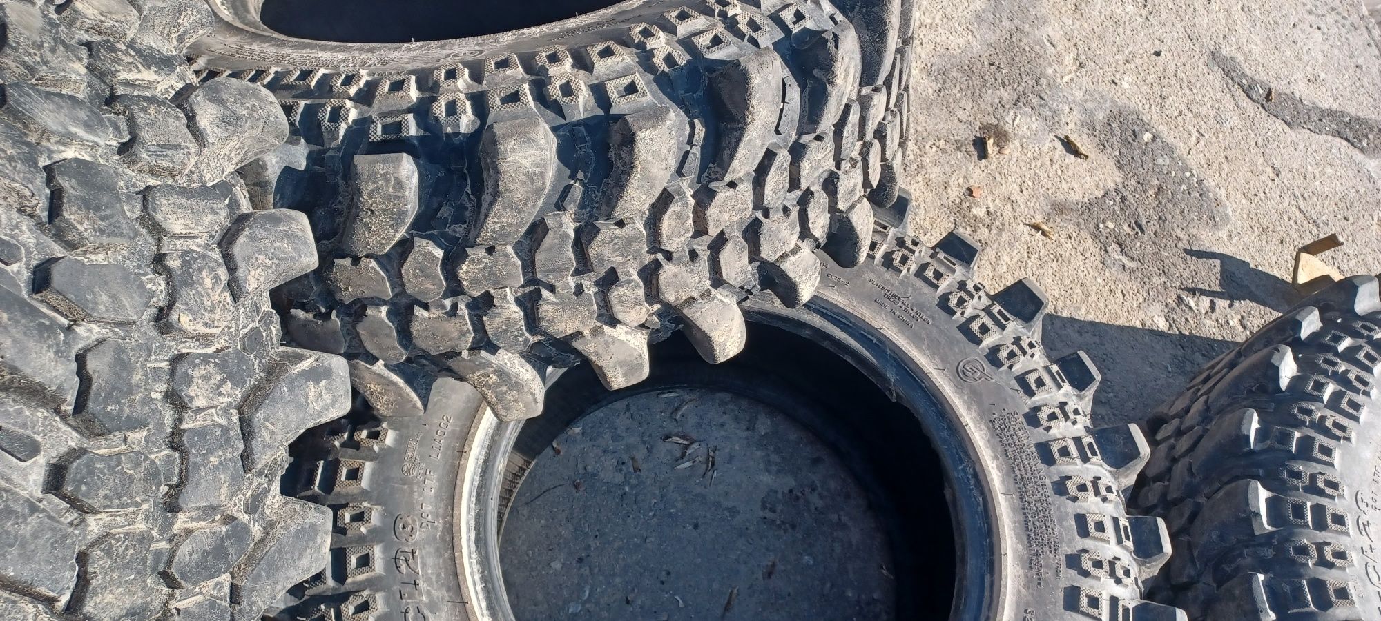 Off Road гуми в добро състояние