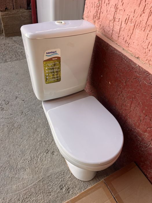 Унитаз в хорошем состояний