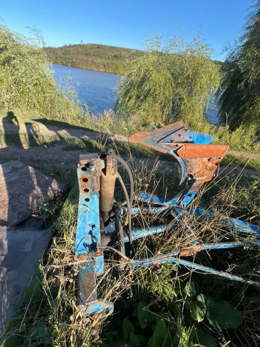Vând plug lemken opal 90