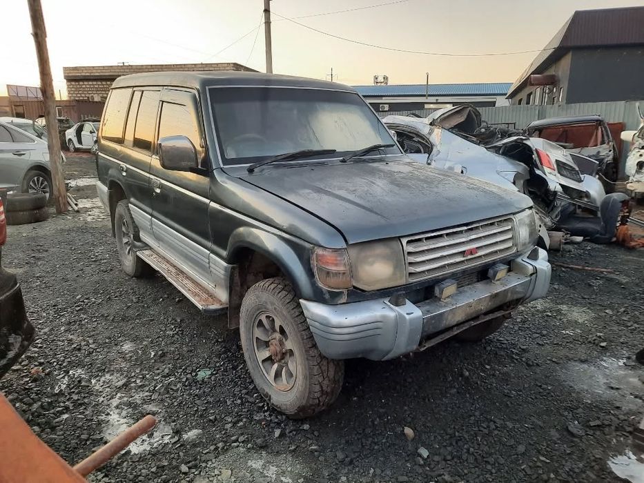Авторазбор Митсубиси Паджеро 1994 года 2.5 диззель
