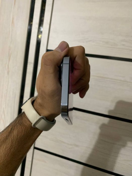 Iphone 13pro max sotiladi 87% yomks aybi yoq ideal 128 talik