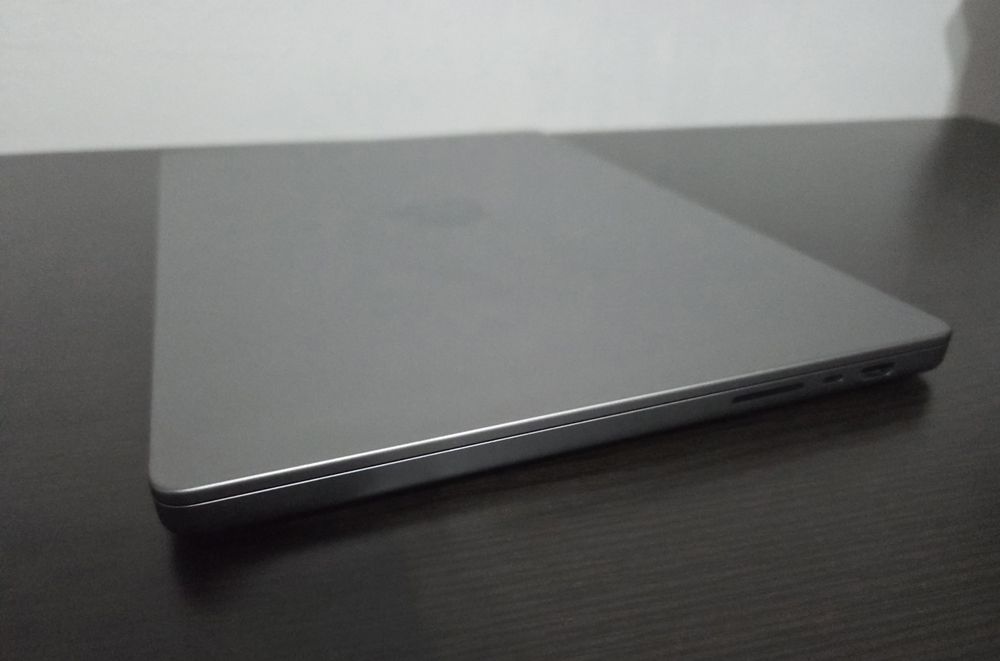 MacBook Pro 2021 M1 Pro 16” – 32 GB RAM, 1TB