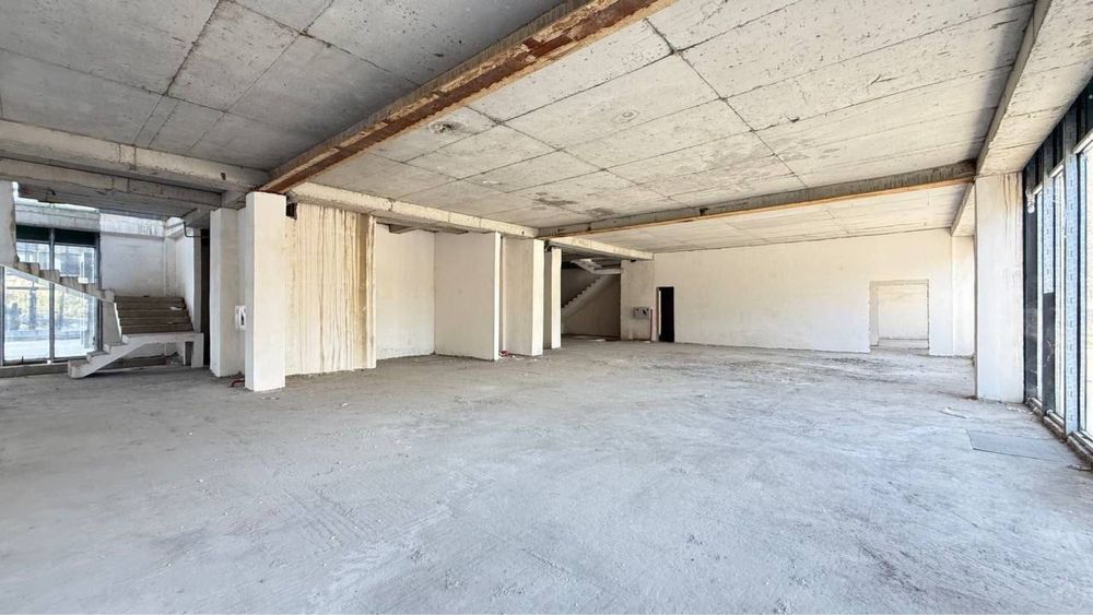 Продается коммерческое помещение  1424м2 в жк ParkWood