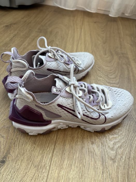 Маратонки Nike React